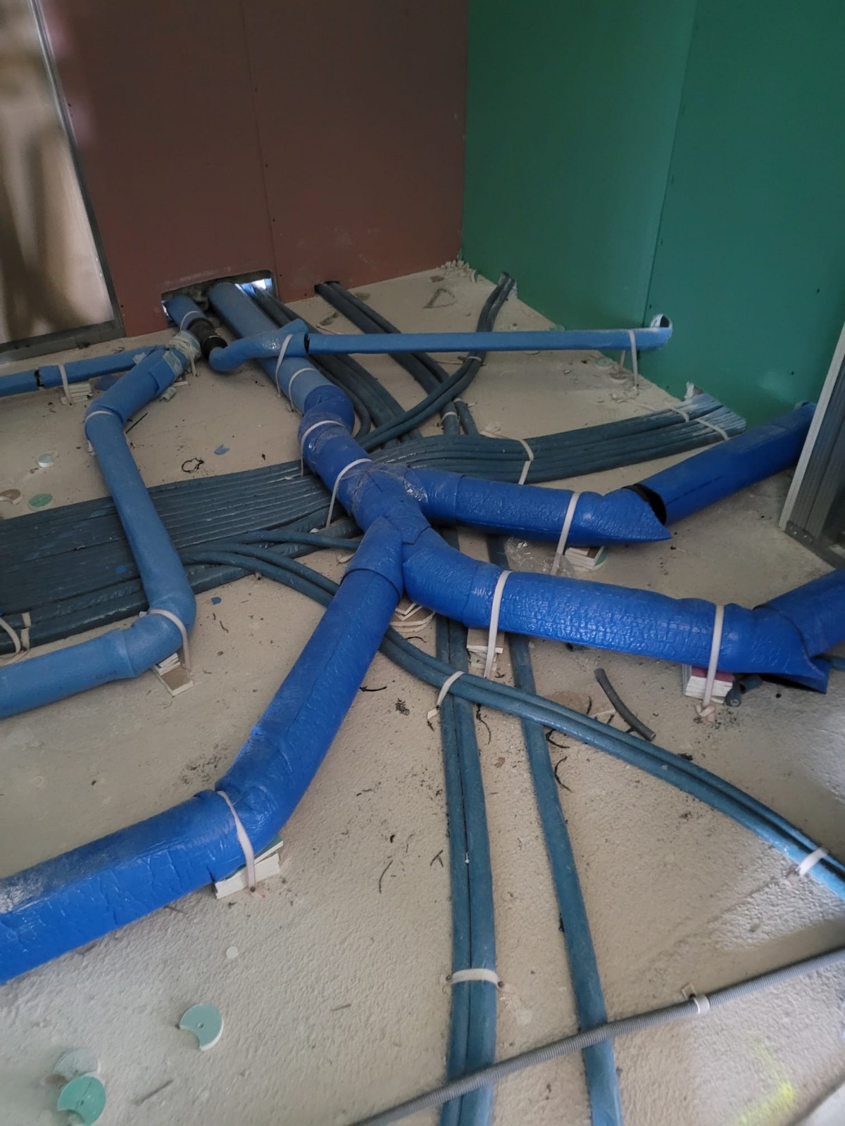 Lavori nel cantiere del Cubo 2