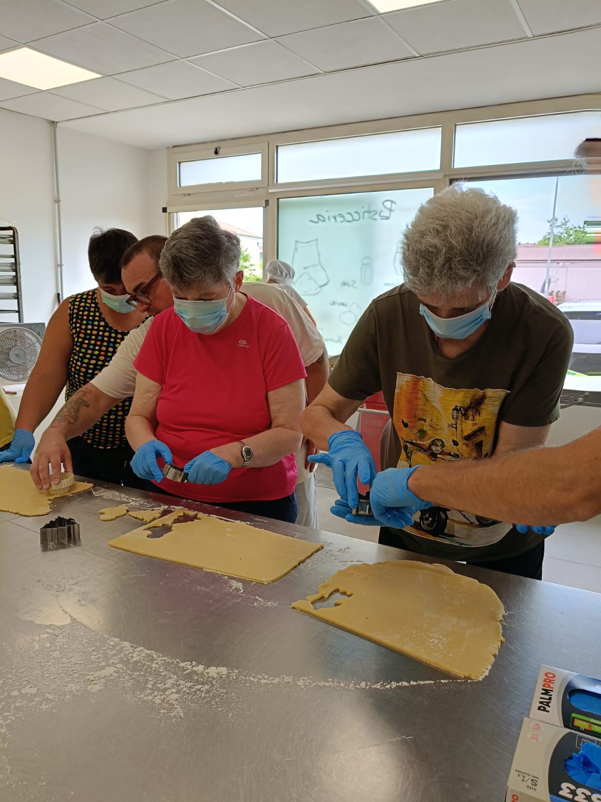 A Tombolo, in panificio, pasticceri per un giorno
